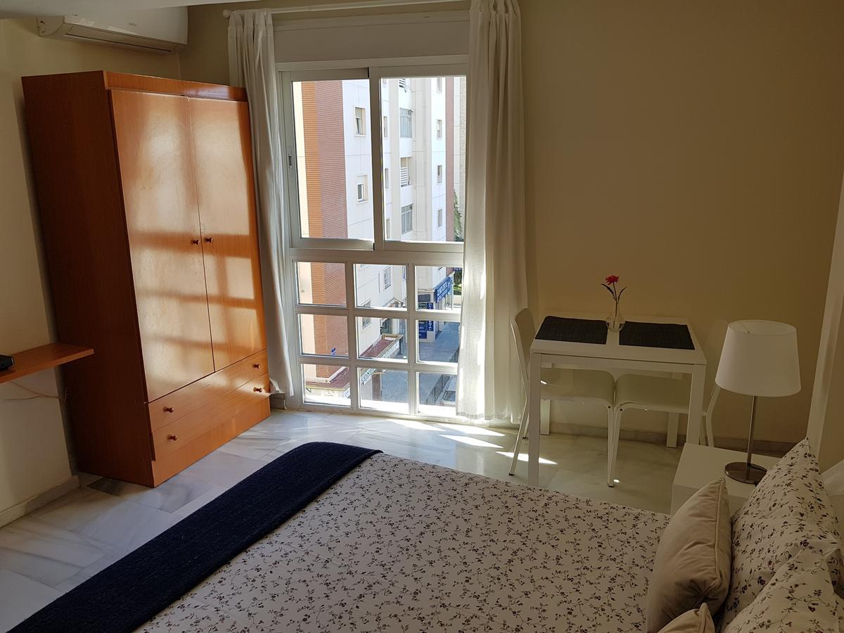 Апартаменти Fan Flat Eugenio (Adults Only) Малага Екстер'єр фото